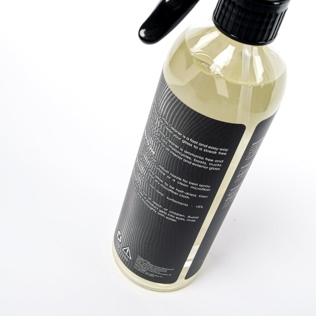 7WASH Glass Cleaner 500 ml streak-free car glass cleaner for windows, mirrors, windshields, and interior glass cleaning for clear visibility and professional car detailing