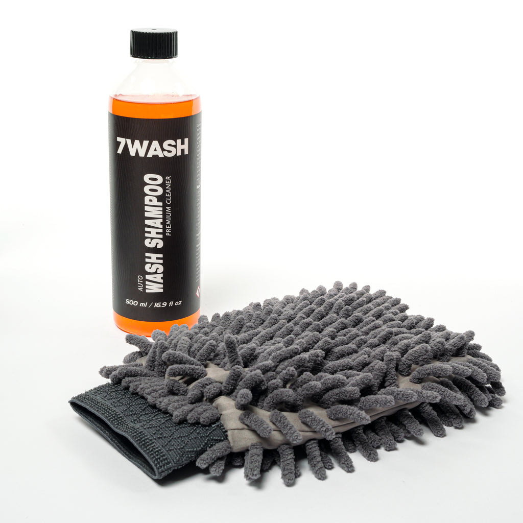 7WASH Shampoo Plus Set with 500 ml car shampoo and grey microfiber wash mitt for gentle car washing, deep paint cleaning, and professional car detailing