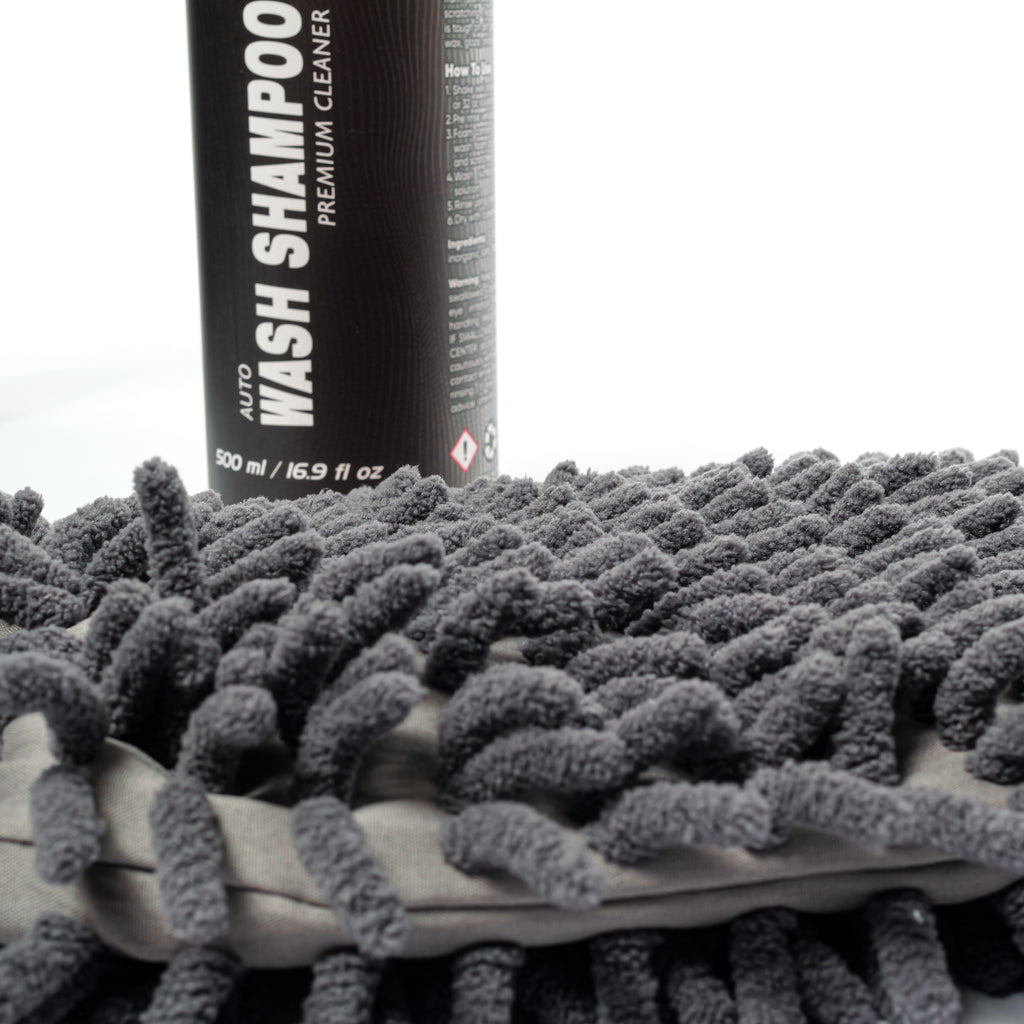 7WASH Shampoo Plus Set with 500 ml car shampoo and grey microfiber wash mitt for gentle car washing, deep paint cleaning, and professional car detailing